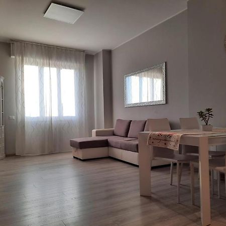 דירות מונצה La Casa Di Penny מראה חיצוני תמונה